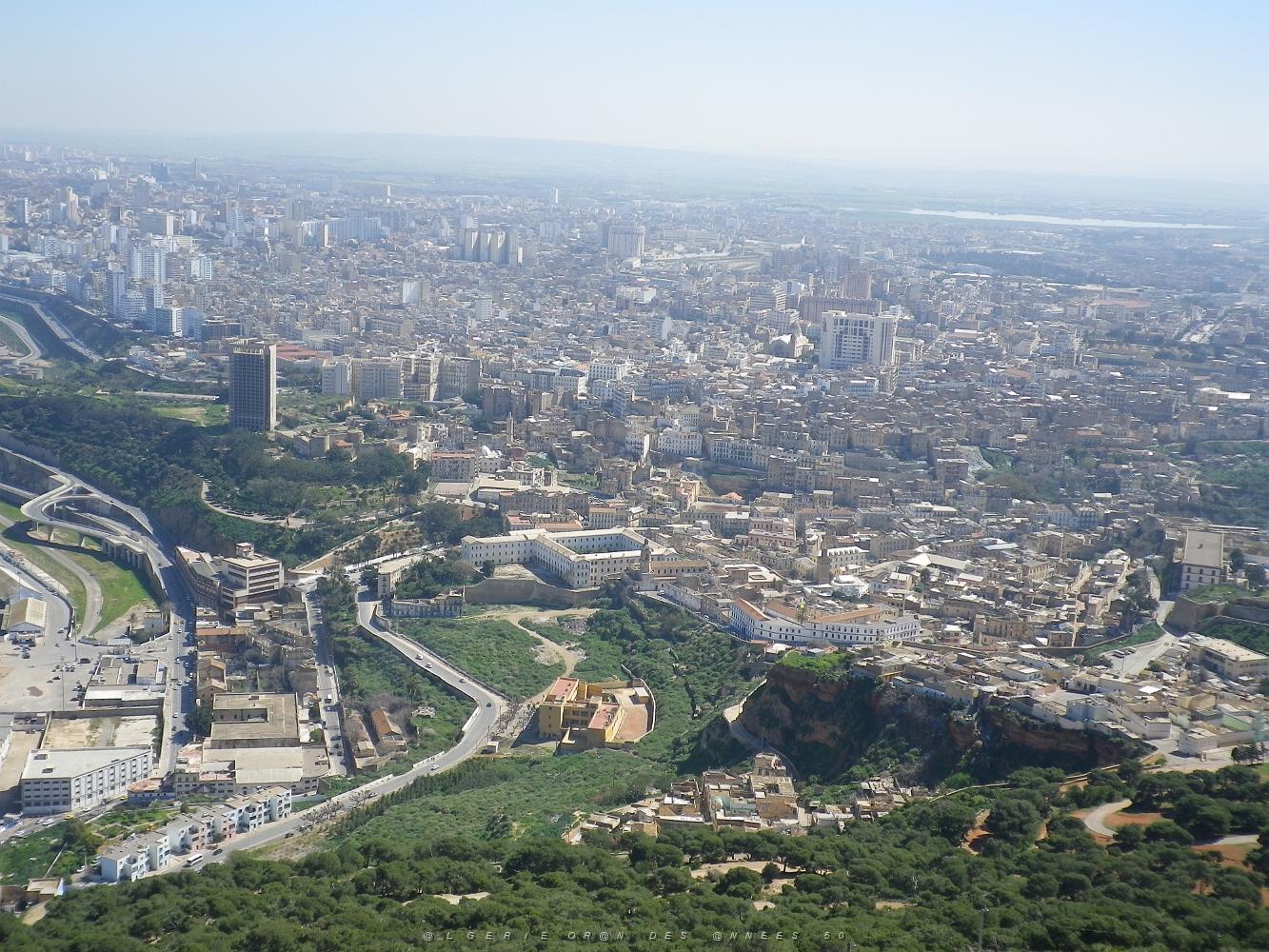 1614 une vue sue oran.JPG
